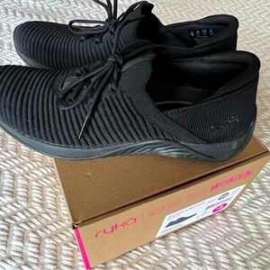 Ryka Echo Knit Fit women’s sneakers, size 7